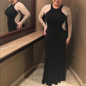 Xscape Black & Gold Evening gown for Petite ladies
